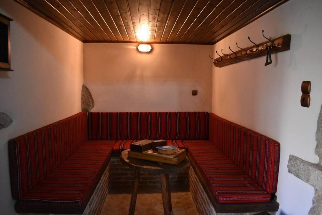 Traditional Villa With Pool In Sfakia Imbros Exterior foto
