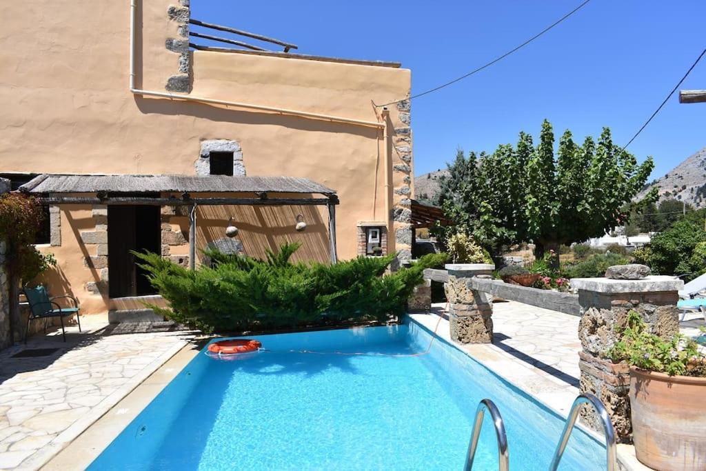 Traditional Villa With Pool In Sfakia Imbros Exterior foto